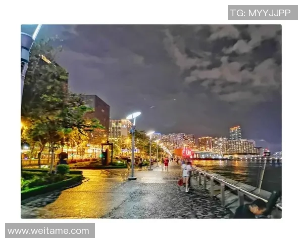 足球明星小瑞的精彩瞬间与个人魅力全景展示