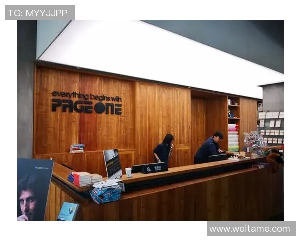 重温辉煌岁月的足球传奇人物与他们的历史足迹